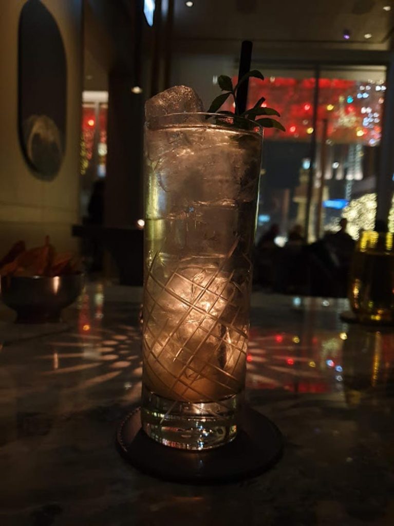 Best Bars of Chicago - The Z Bar at the Peninsula