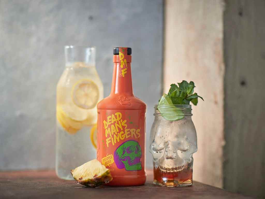 How to Make the Dead Man’s Fingers Pineapple Rum Tropical Lemonade