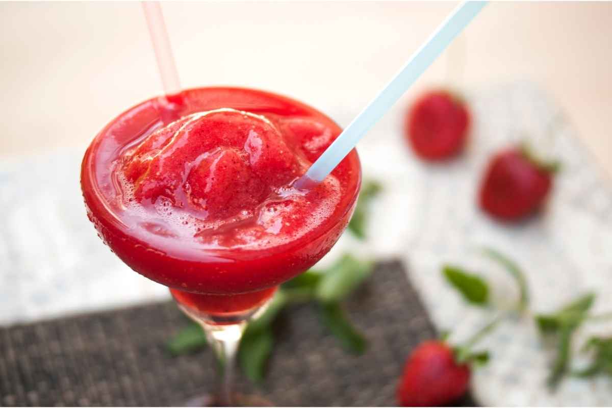 How to Make the Strawberry Daiquiri