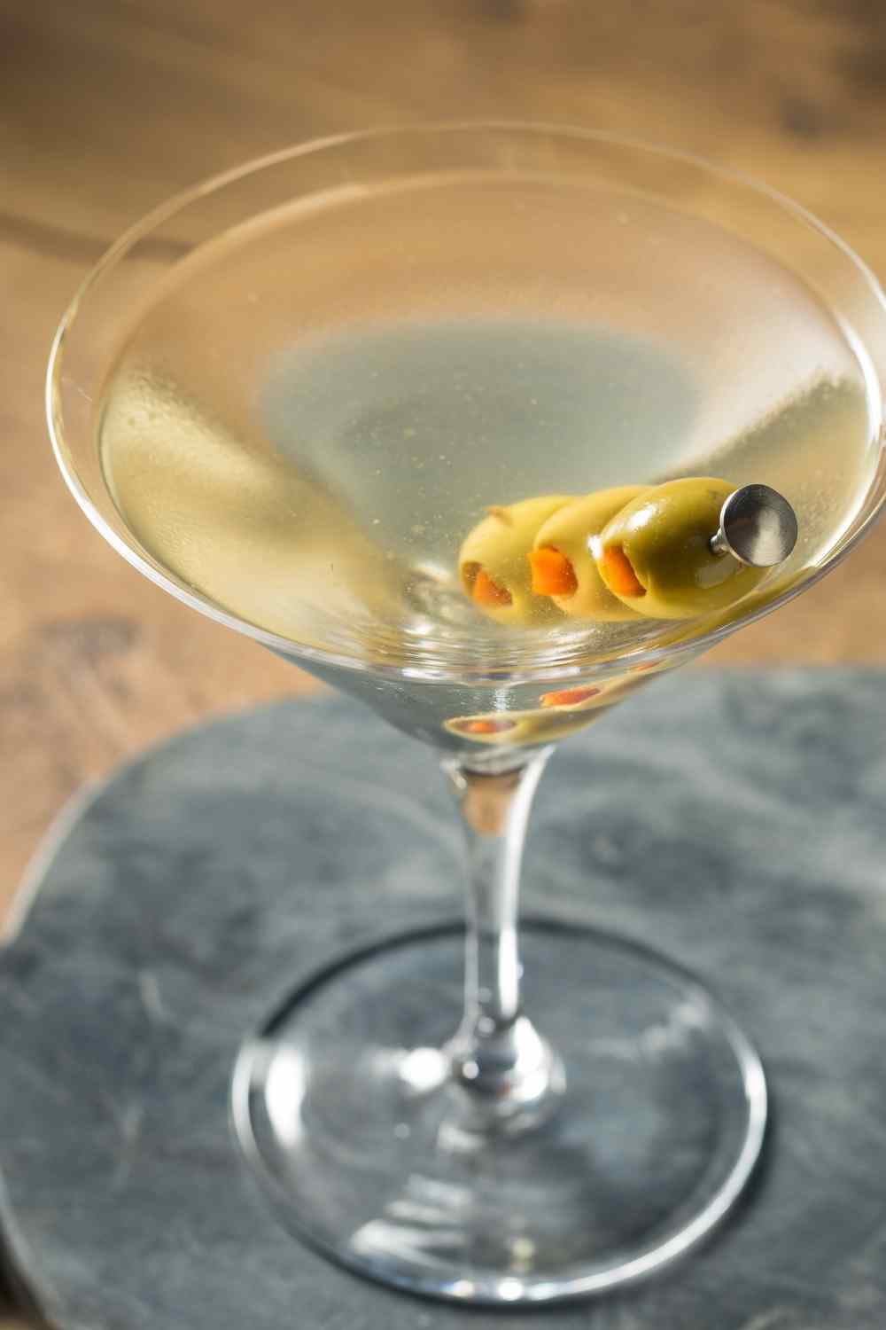 How To Make The Dirty Martini   Dirty Martini 2 