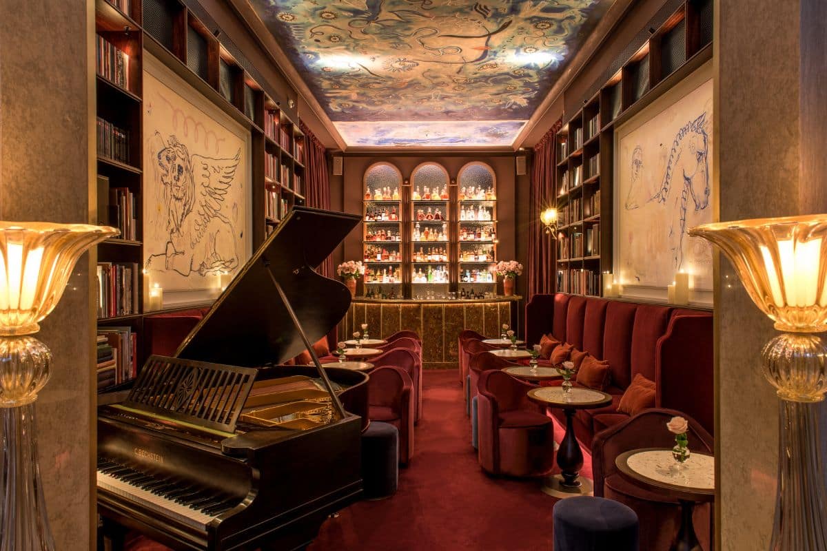 Library Bar at the Nolinski Venice