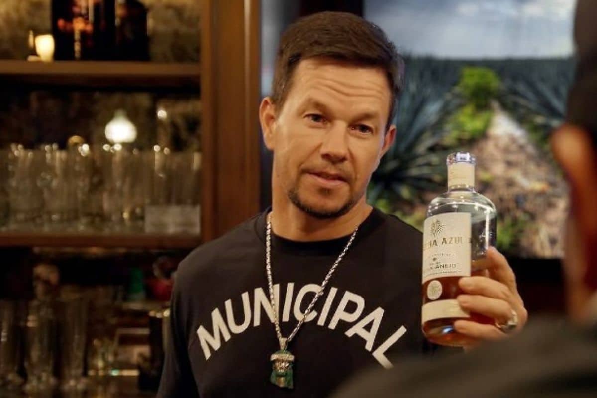 9. Mark Wahlberg - Flecha Azul Tequila