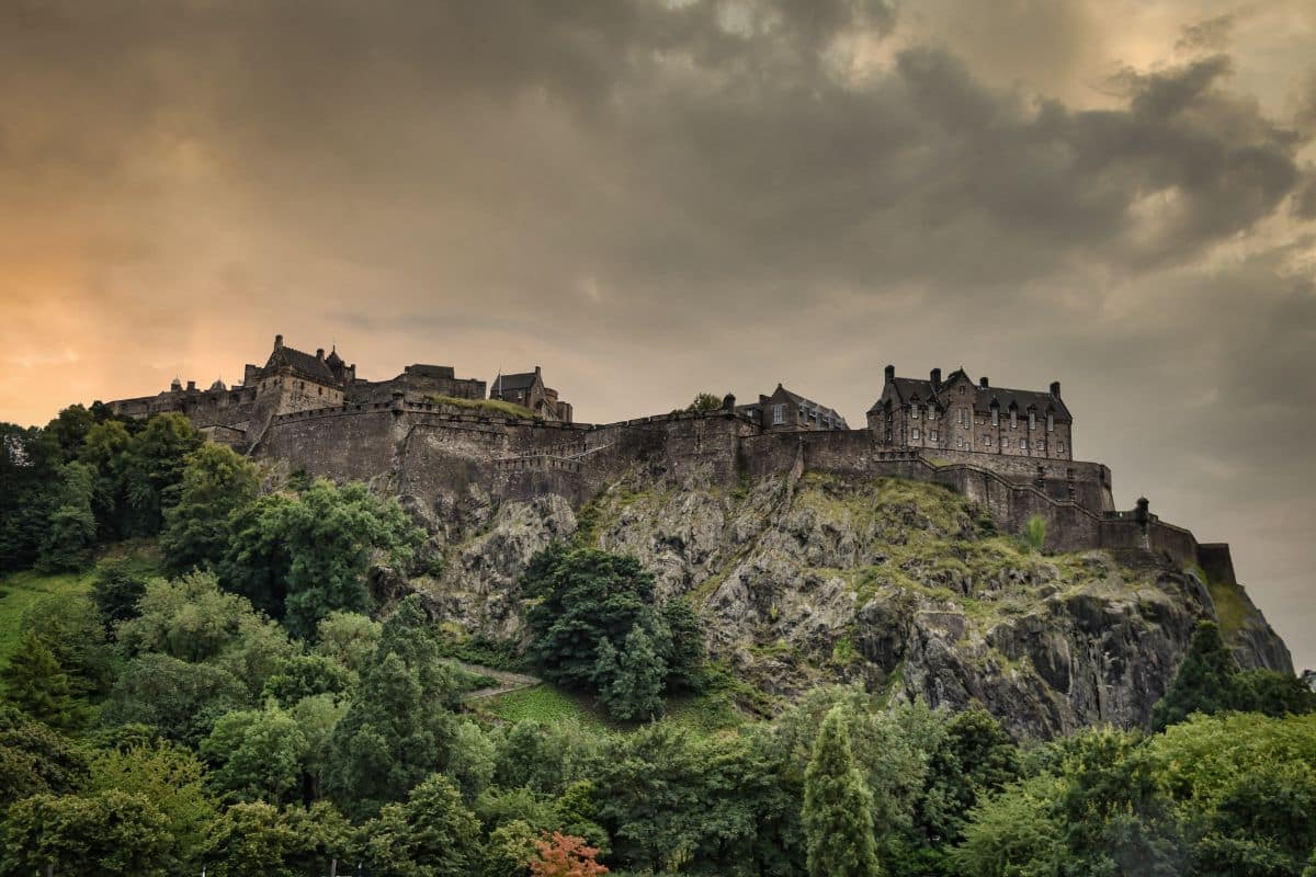 10. Edinburgh Castle  by abhibanik from pixabay