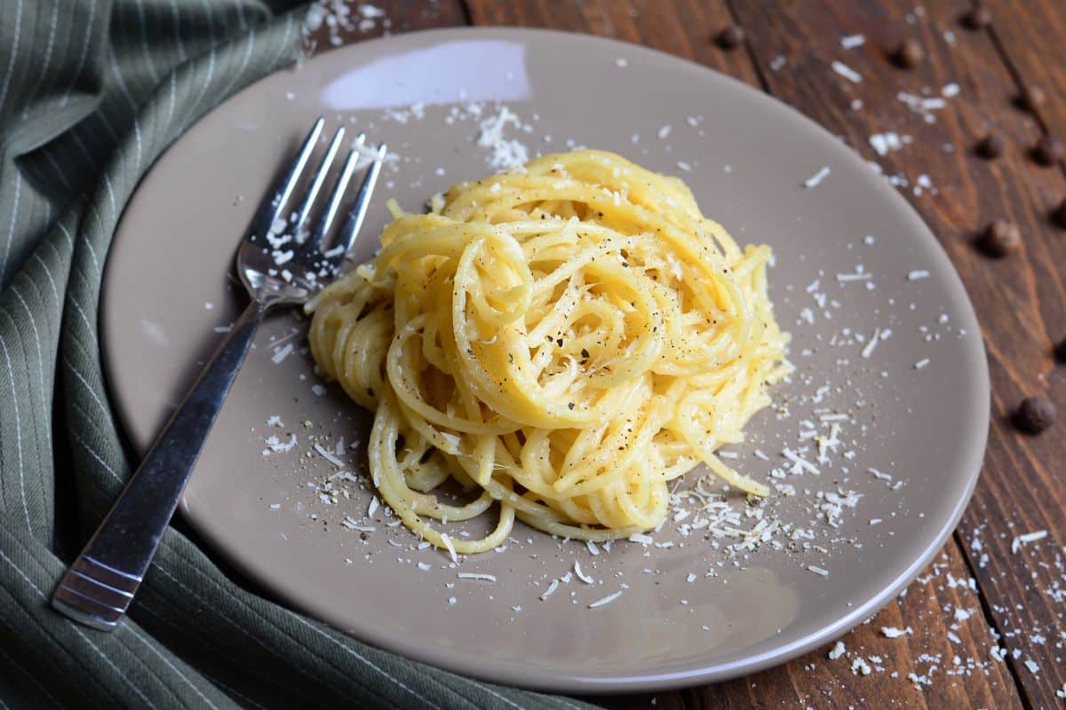 cacio e pepe Iulia Cozlenco from Getty Images