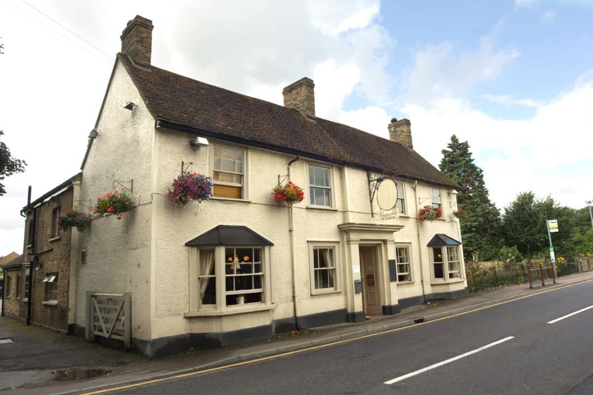 Top 10 Hidden UK Weekend Escapes with the Best Bars