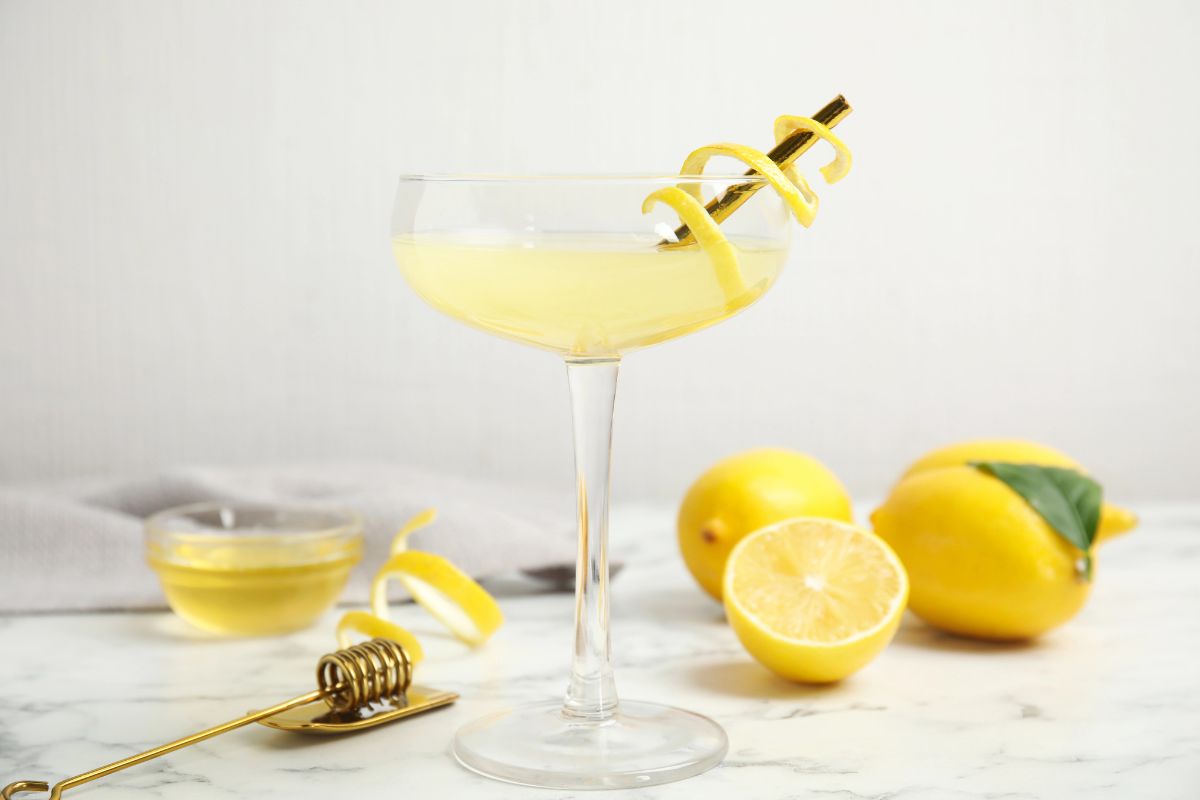 Bee's Knees Cocktail