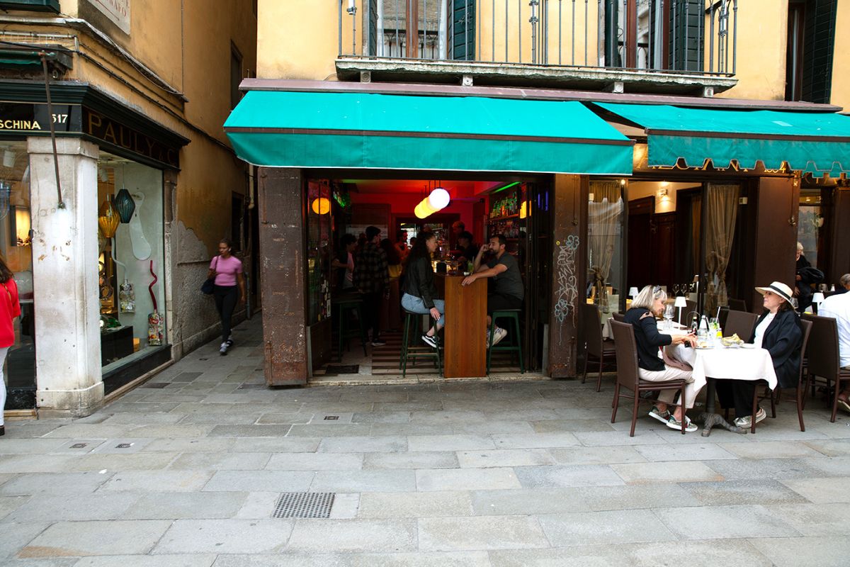 Venice bar Ai DO Leoni